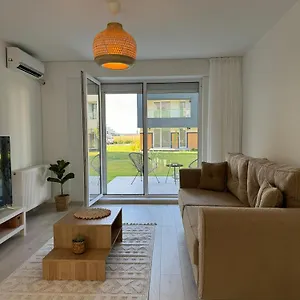  Apartament Libertatii Gardens Poolside Airport&therme