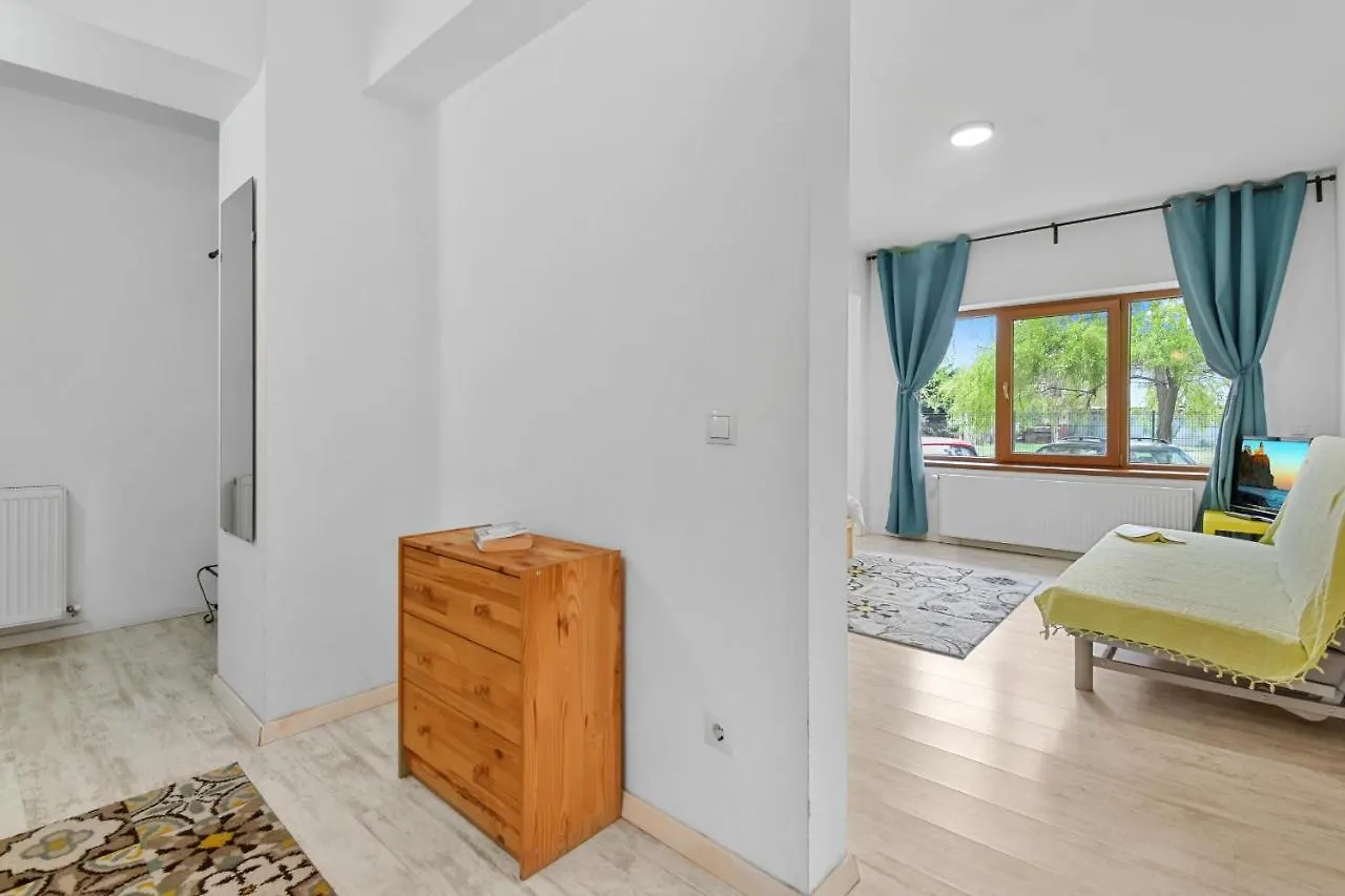 Apartment Homestay Otopeni