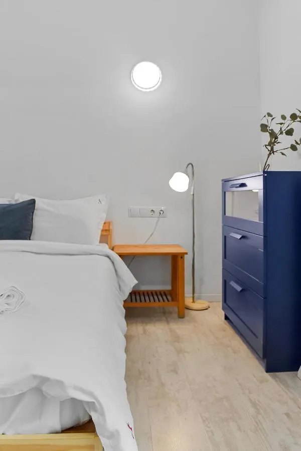 Apartment Homestay Otopeni